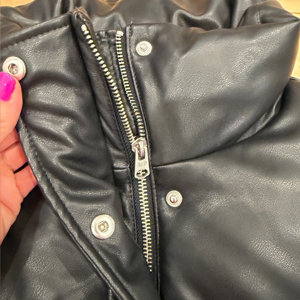 Abercrombie & Fitch A&F Ultra Collection Vegan Leather Black Puffer Jacket S - Picture 3 of 8